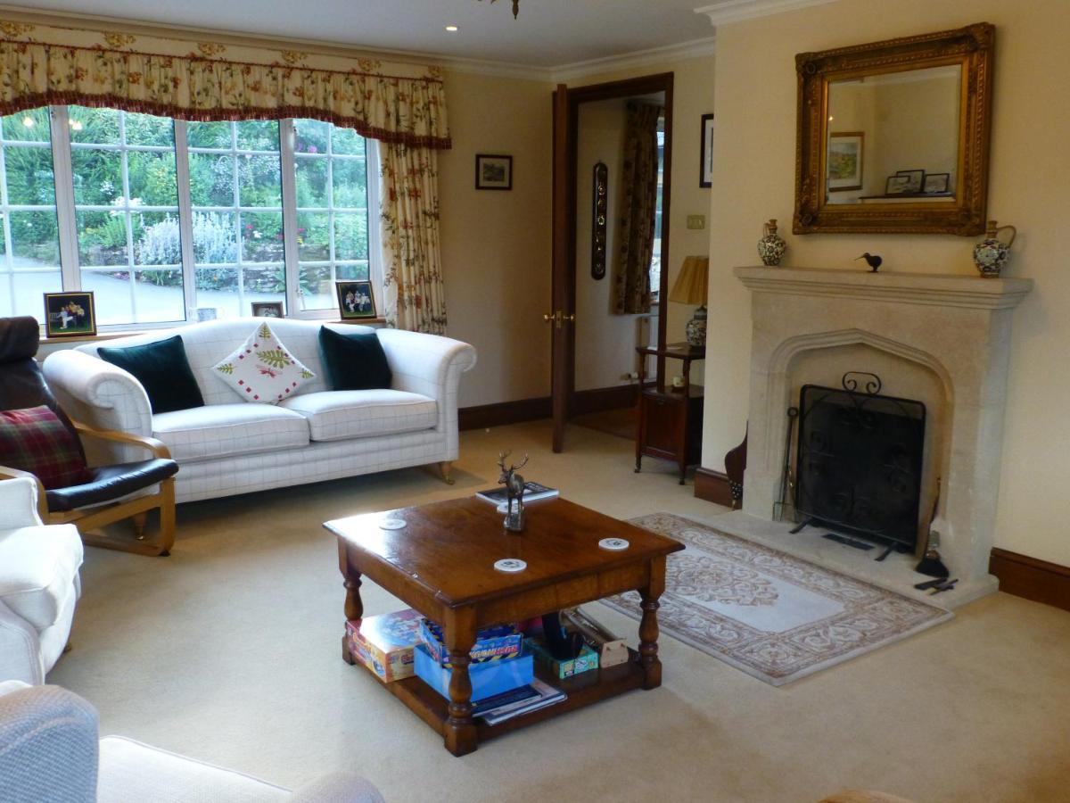 Whiteways Farmhouse Buckland Newton Esterno foto