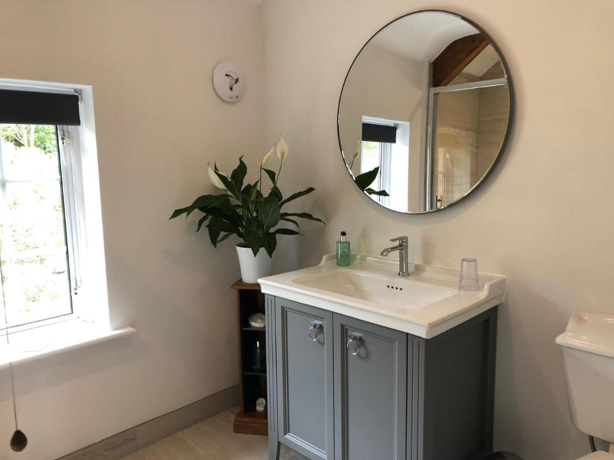 Whiteways Farmhouse Buckland Newton Esterno foto