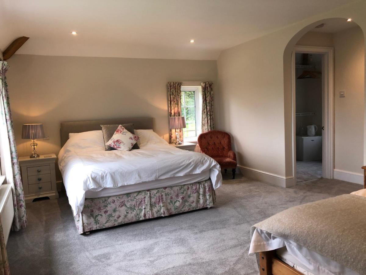 Whiteways Farmhouse Buckland Newton Esterno foto